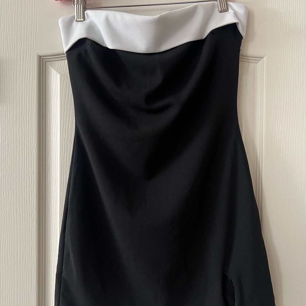 Fashion Nova Strapless Black and White Elegant Mini Dress, Size Medium